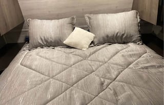 Spacious Jay Flight 28’ Travel trailer