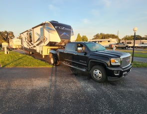 Keystone RV Fuzion 429