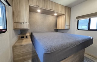 Winnebago Industries Towables Minnie 2801BHS
