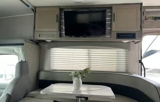 2021 Coachmen 30' of Roadtrip Comfort!