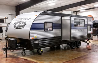 Loaded 2021 Grey Wolf 23DBH – Family Ready!