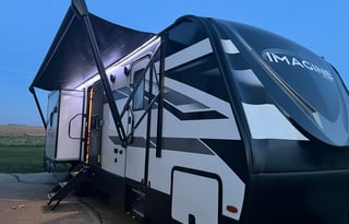 2022 Grand Design Imagine 3250BH