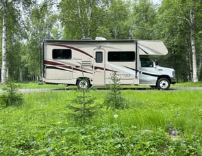 Coachmen RV Leprechaun 230CB Ford 350