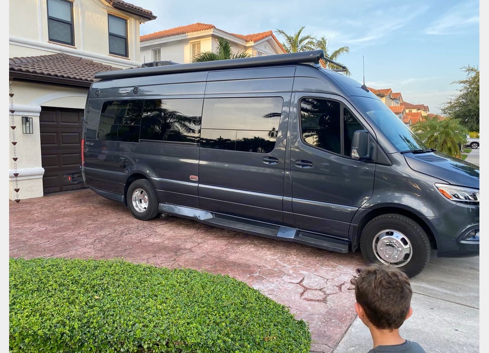 Class B Camping Van rentals in Pembroke Pines
