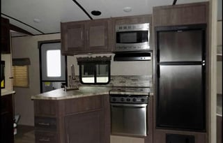 2017 Surveyor by Forest River