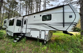 Kenny and Kelly’s RV