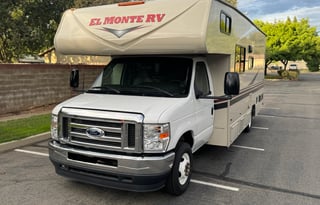 Fully Loaded 2022 coachmen leprechaun 230cb