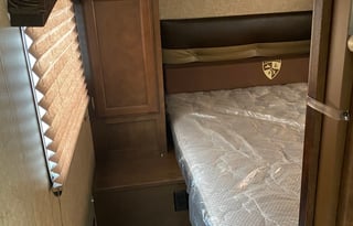 Venture RV SportTrek 270VBH