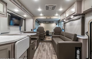 2022 Thor Motor Coach Hurricane 31C