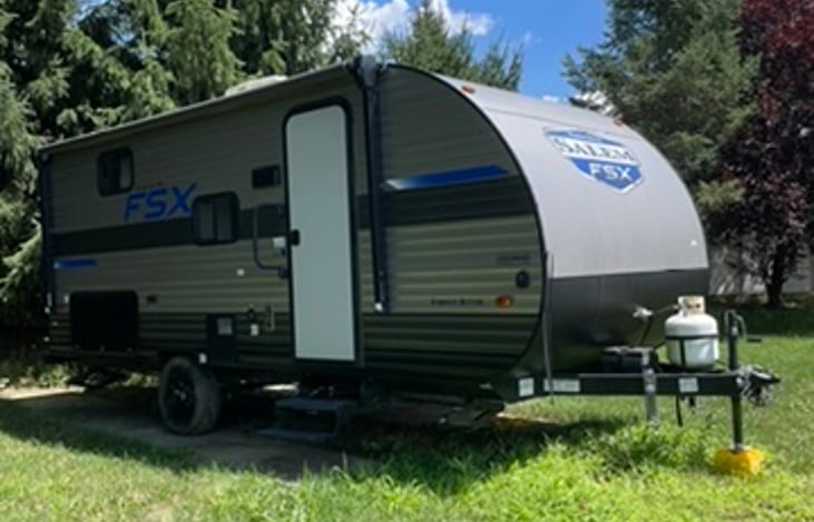 Beautiful rig, stored on property