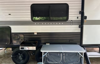 James & Jaime's On/Off Grid Clean Awesome Camper