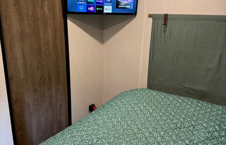 Master Bedroom TV/ Door to bathroom