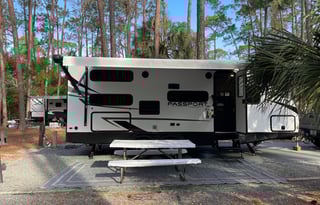 Brand New 2022 Keystone Passport 221BH SL Series