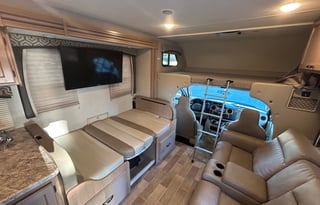 2020 Thor Motor Coach Chateau 28Z