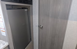 2022 Dutchmen RV Coleman Lantern LT Series 18BH