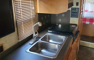 Suite RV Rentals | CLEAN | Family & Pet Friendly!