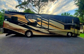 Beautiful 2013 Forest River RV Berkshire 390BH