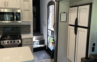 Don and Michelle’s 5th Wheel Rental