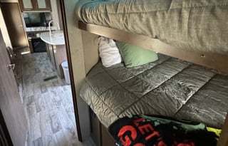 Lady Cougar 2020 Keystone