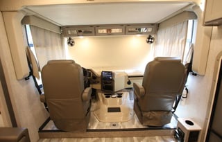 2022 Thor Motor Coach Hurricane 34R-4144