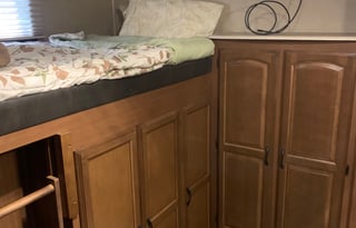 2015 Coachmen Freedom Express 320BHDS