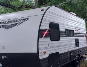 Forest River RV Wildwood FSX 179DBK