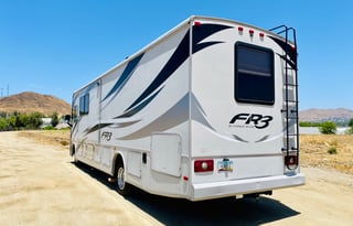 Your Home On Wheels! No Special License Needed!
