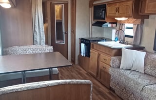 Mojave Mesa pet friendly RV