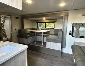 Forest River RV Aurora Light 18BHS