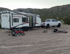 Pacific Coachworks Surf Side 24FSB