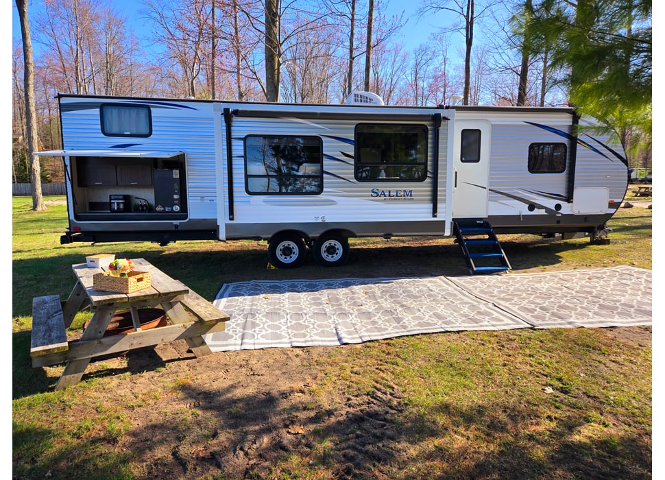 Travel Trailer rentals in Traverse City