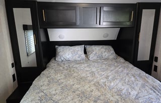 2022 Forest River Cherokee Grey Wolf 22RR w/Patio