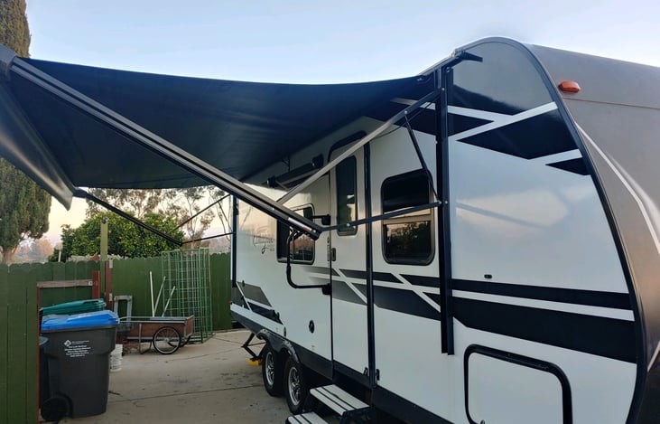 outside speakers so you can listen to music am/fm blue tooth