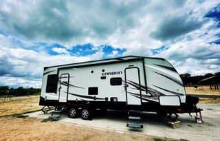 The Pointer Haus - 2017 Keystone RV Carbon 27
