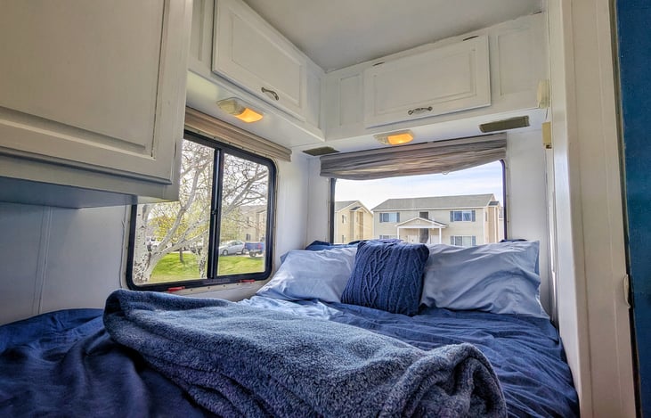 SUPER comfy memory foam mattress for you stay in the RV ensures you have a restful sleep for the adventures of the next day.