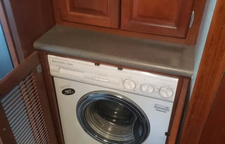 2002 Fleetwood RV Pace Arrow 35A