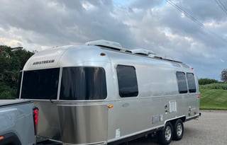 "Sky Glider" Airstream Flying Cloud 25FB