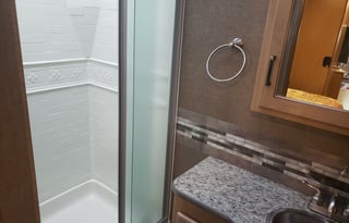 2019 Thor Motor Coach Hurricane 35M