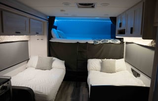 The ULTIMATE Coach - 2023 Sunseeker 3250DSLE