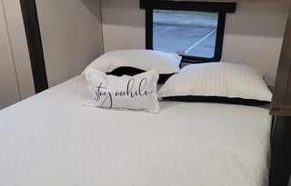 '22 Venture RV SportTrek Touring Edition STT333VMI