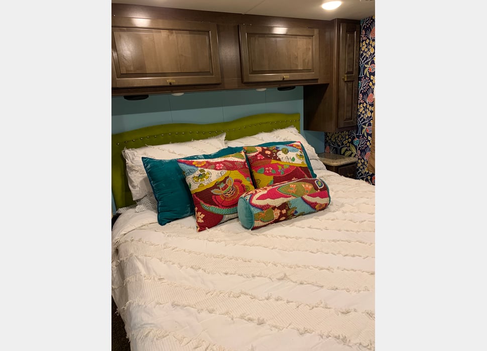Class A Motor Home rentals in Stilwell