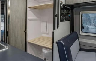 2022 Winnebago Revel 44E