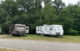 Jay Jay’s Escape – Comfort & Adventure for All!