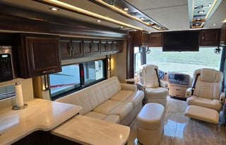 Beautiful 2019 Tiffin Allegro Bus 45 OPP