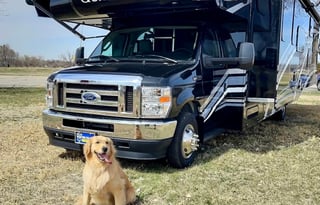 2023 Quantum LF31 Bunkhouse, Dual AC's+Solar (CA)