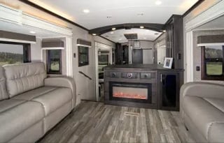 Ultimate in Luxury RV Glamping.  Delivery Only