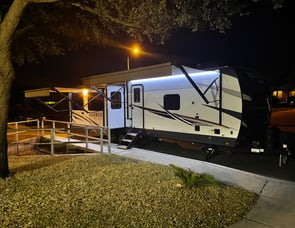 Forest River RV Rockwood Signature Ultra Lite 8337RL
