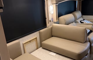 Luxury on the Road: 2020 Newmar Ventana 3717