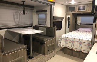 2021 Forest River RV Surveyor Legend 19RBLE