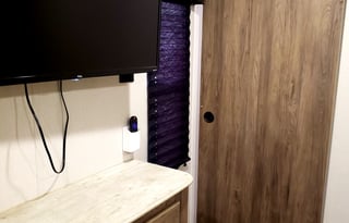 Pride of Texas Family Friendly Zinger RV